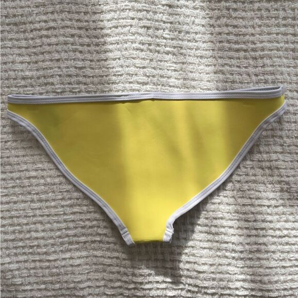 Hoaka Swimwear yellow‎ bikini  with contrast white trim L - Picture 5 of 10